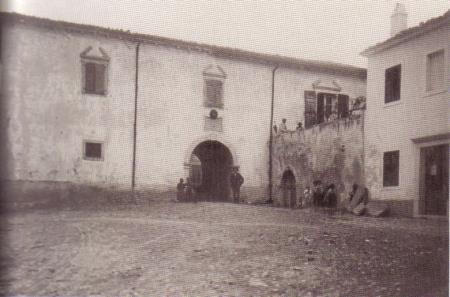 SLAP - Dvorec Lanthieri 1